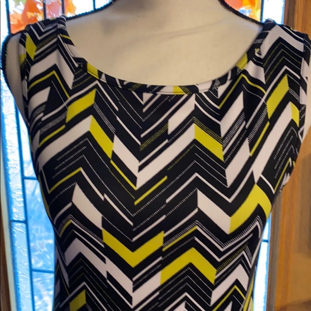 Dress - Picture 2 of 6